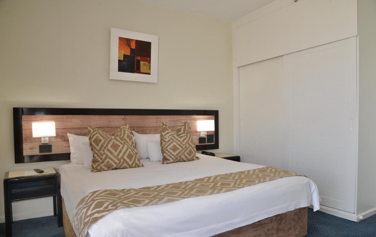 The Parktonian All Suite Hotel Γιοχάνεσμπουργκ Εξωτερικό φωτογραφία